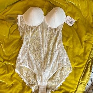 David’s Bridal XL adhesive bra lace bodysuit